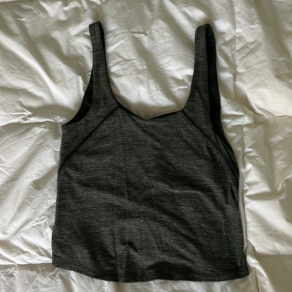 Lululemon old school align top size 6-8 - Picture 2 of 3